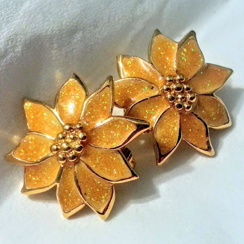 Vintage Avon Yellow Glitter Poinsettia Clip-on Earrings 1"